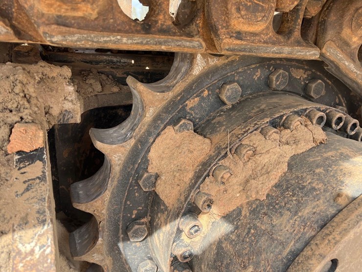 caterpillar-336-image-10
