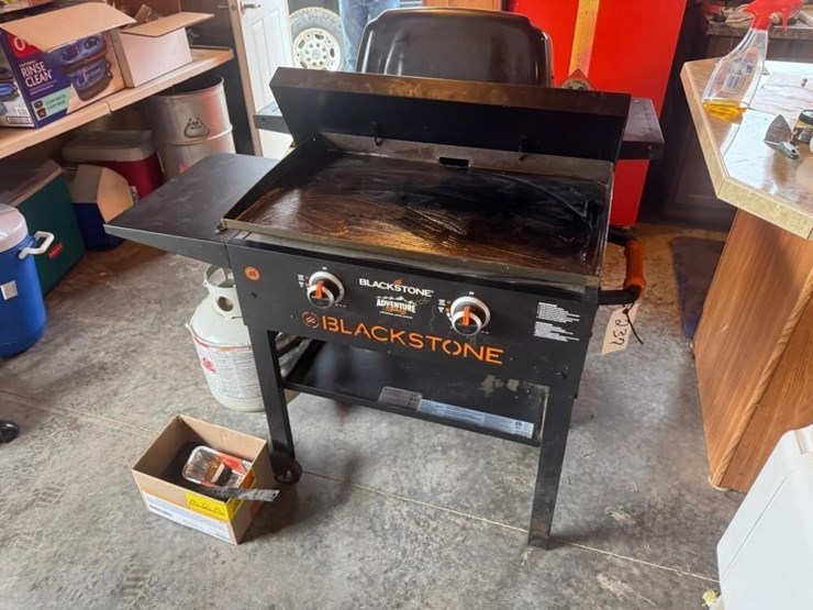 black-stone-2-burner-lp-griddle-image-2
