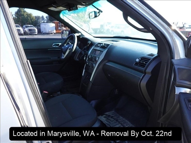 2015-ford-explorer-image-2