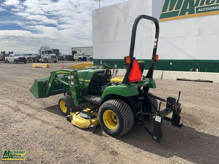 john-deere-2305-image-3