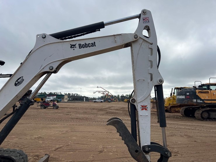 2019-bobcat-e50-image-24