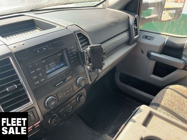 2017-ford-f550-image-14