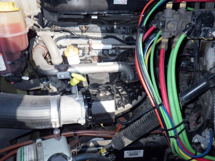 2019-freightliner-cascadia-116-image-11