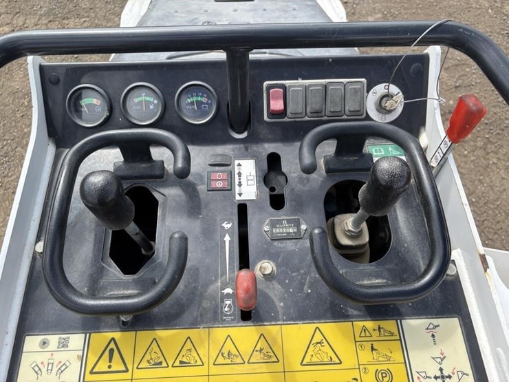 2023-bobcat-mt100-image-34