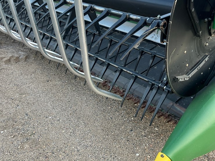 john-deere-645-image-11