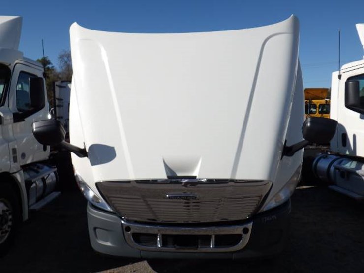 2018-freightliner-cascadia-125-image-13