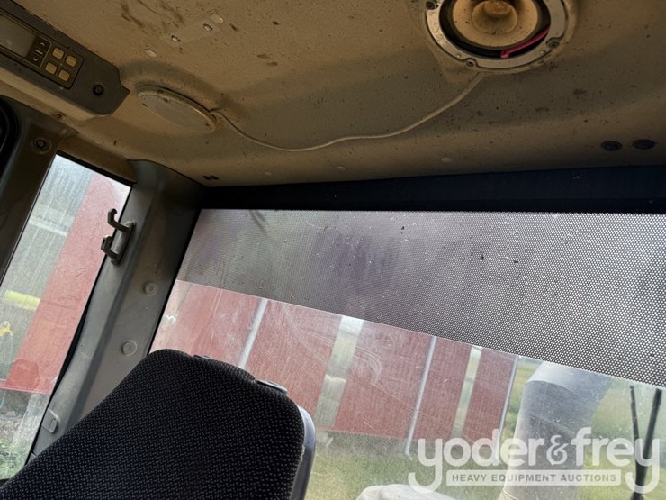 2011-hyundai-hl740-9-image-46