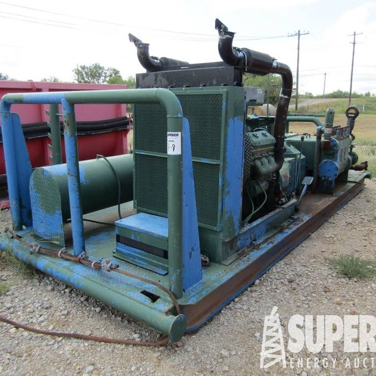 (9-9) OILWELL JWS-340 Triplex Pump p/b DETROIT 6V-