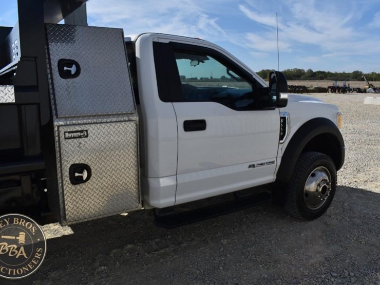 2017-ford-f550-image-49