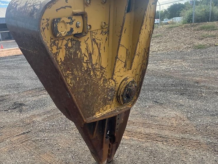 2018-caterpillar-325flcr-image-12