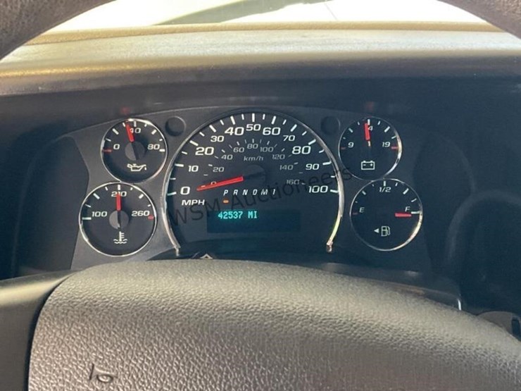 2011-chevrolet-express-2500-image-19