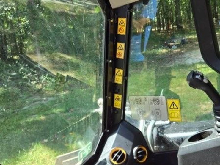 2021-jcb-270t-image-3