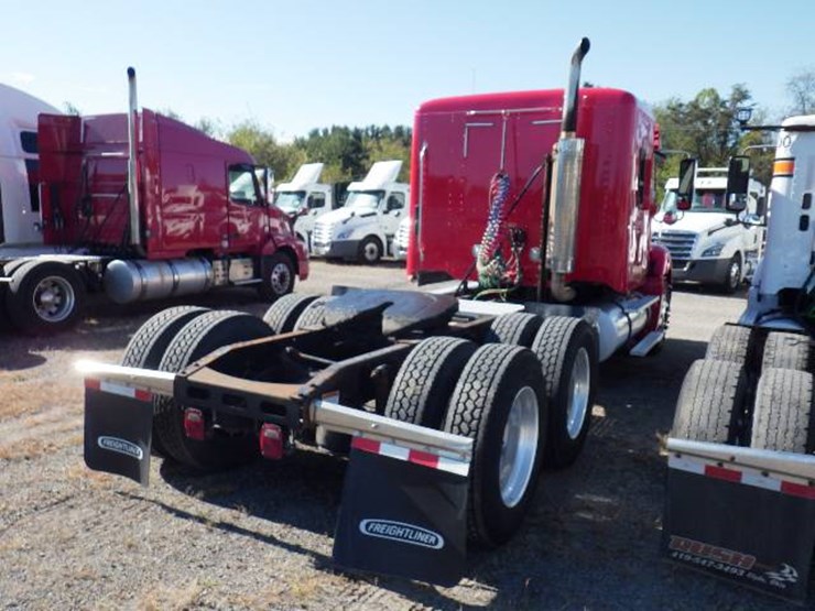 2017-freightliner-cl120-columbia-image-6