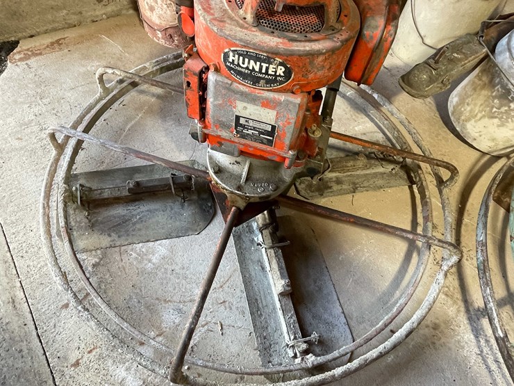 #1937-•-master-koehring-concrete-finishing-machine-image-2