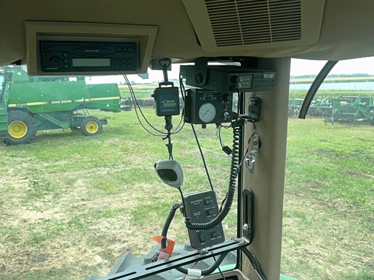 john-deere-8300-image-26