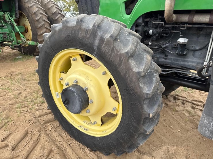 john-deere-5083e-image-10