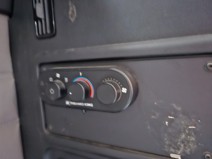 2019-freightliner-cascadia-126-image-74