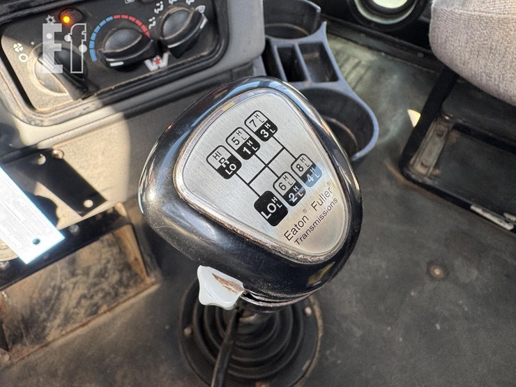 2012-western-star-4900-image-43