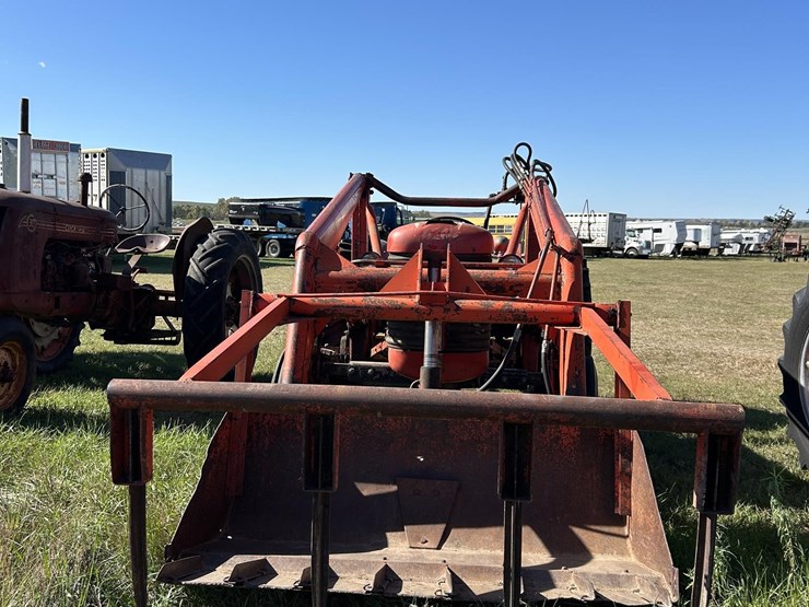 massey-ferguson-65-image-2