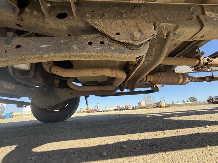 2011-ford-f450-xl-image-44