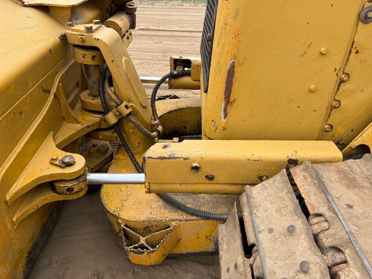 caterpillar-d5n-xl-image-29