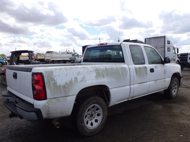 2007-chevrolet-1500-image-3