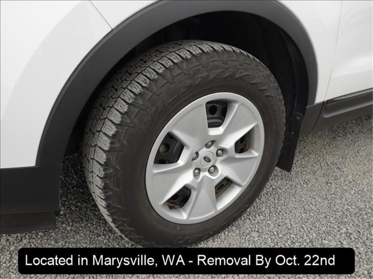 2014-ford-explorer-image-16