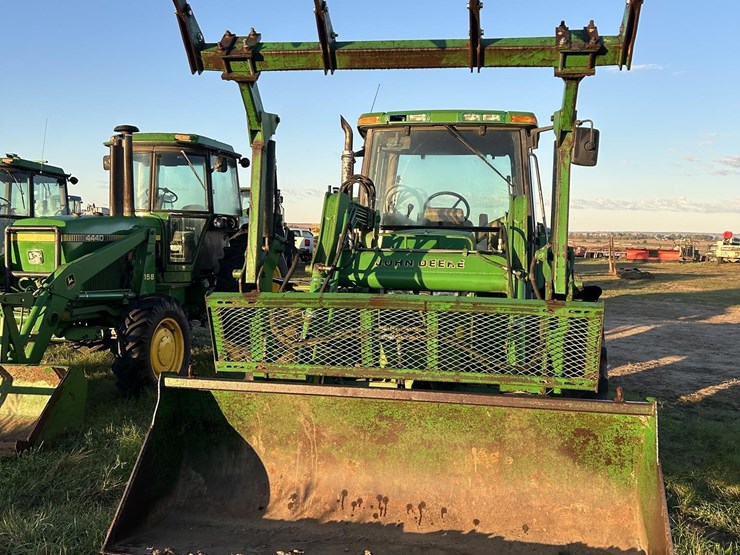 john-deere-6400-image-45