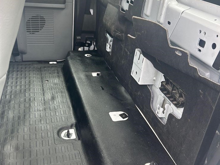 2015-ford-f350-sd-image-31