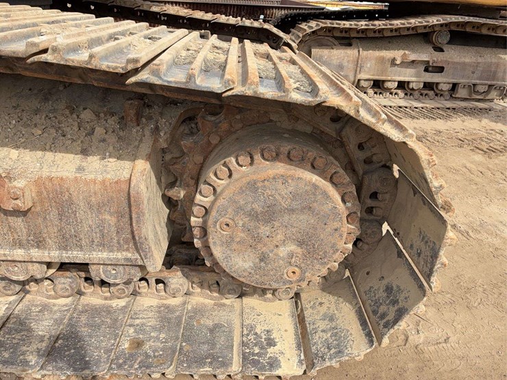 caterpillar-345b-image-11