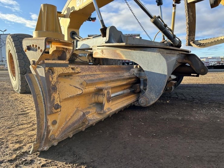 2011-deere-872gp-image-9