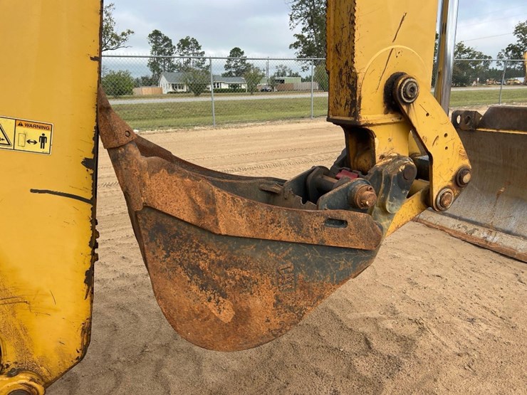 2015-caterpillar-420f-it-image-22