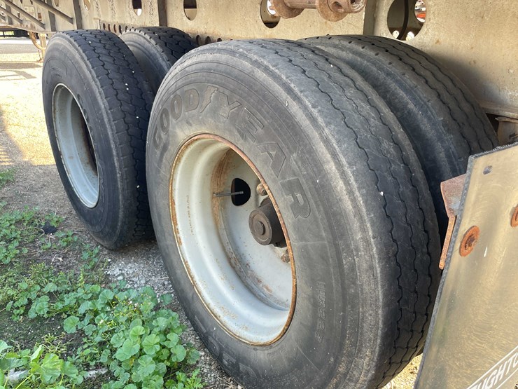 #1891-•-1985-transcraft-semi-flatbed-trailer-(has-wi-title)-image-10