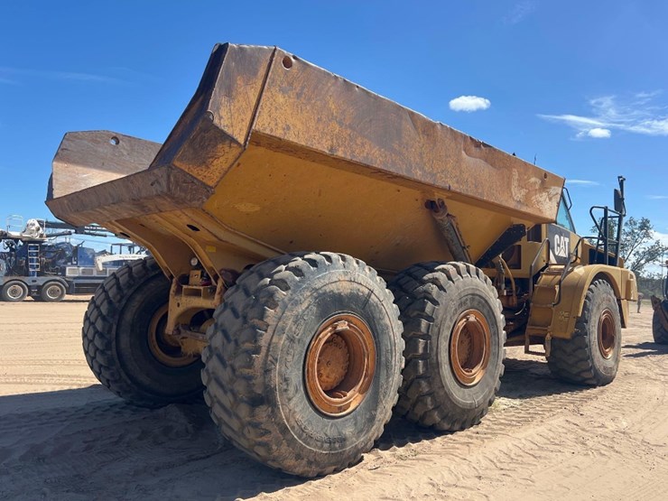caterpillar-740b-image-4