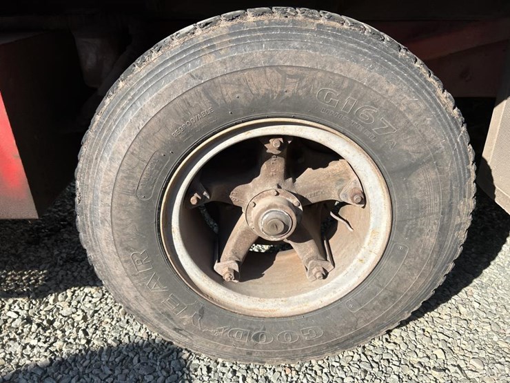 1993-mack-dm690s-image-91