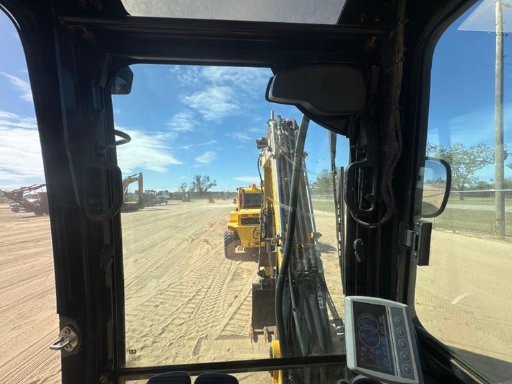 2020-caterpillar-305e2-cr-image-29