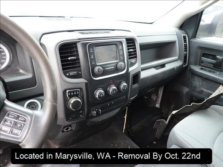 2016-ram-1500-big-horn-image-5