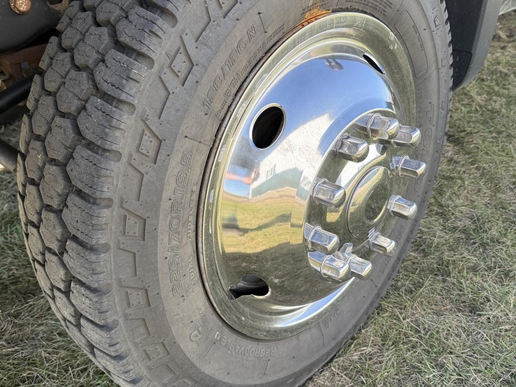 2013-ford-f550-sd-image-7