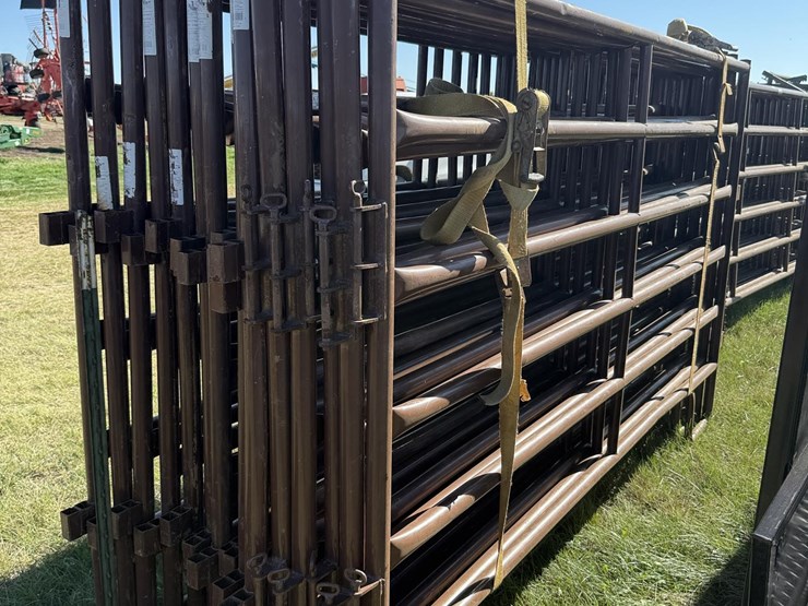 18x-hiqual-10'-panels-image-3