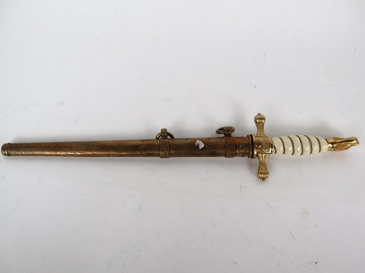 #79-•-#4274-•-wwii-german-naval-dagger-9.5"-blade-length-14"-overall-length-image-2
