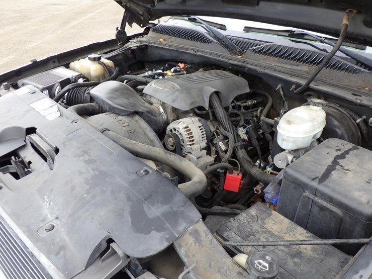 2004-chevrolet-1500-image-8