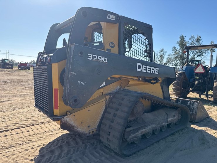 2012-john-deere-329d-image-6