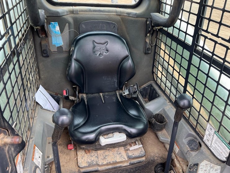 2016-bobcat-t595-image-26