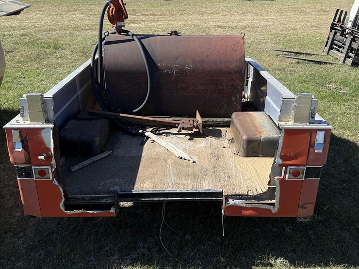 picup-box-trailer-w/-100-gallon-fuel-tank-image-6