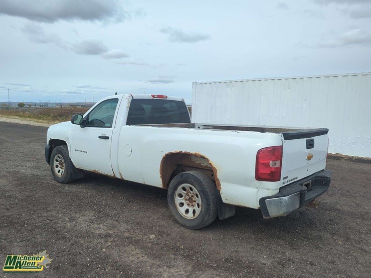 2012-chevrolet-silverado-1500-image-3
