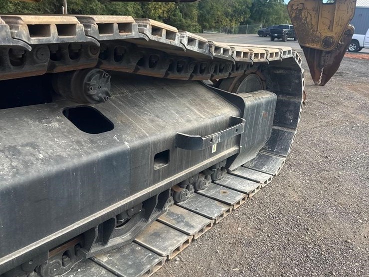 2018-caterpillar-325flcr-image-28