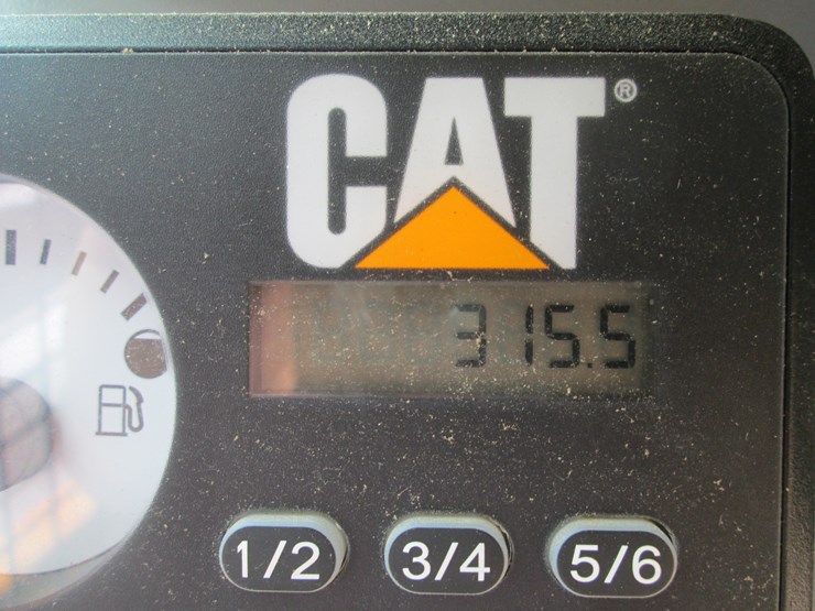 caterpillar-236d-image-27