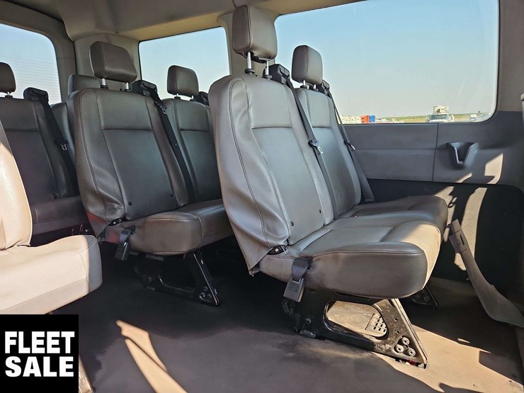 2019-ford-transit-image-14