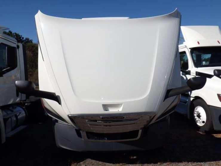 2018-freightliner-cascadia-126-image-13