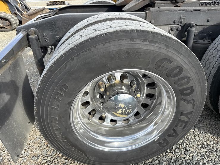 western-star-4964ex-image-63